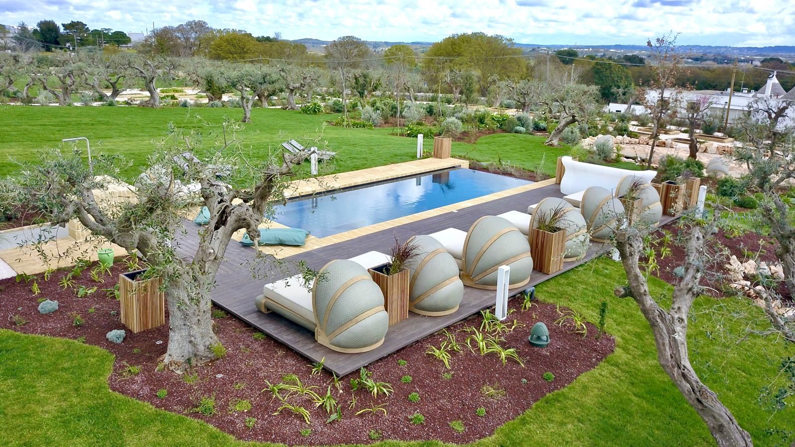 Piscine e spazi esterni: idee per valorizzare una masseria